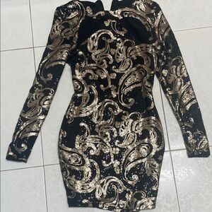 Va Va Voom Black and Gold Long Sleeve Dress
